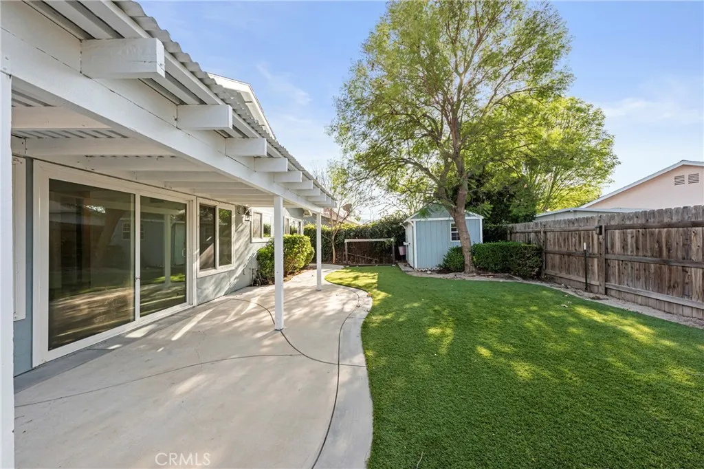 2197 Hurles Avenue, Simi Valley, California 93063 home-pic-24