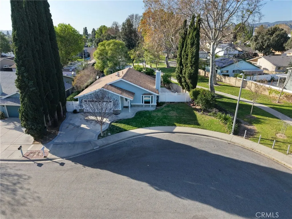 2197 Hurles Avenue, Simi Valley, California 93063 home-pic-2