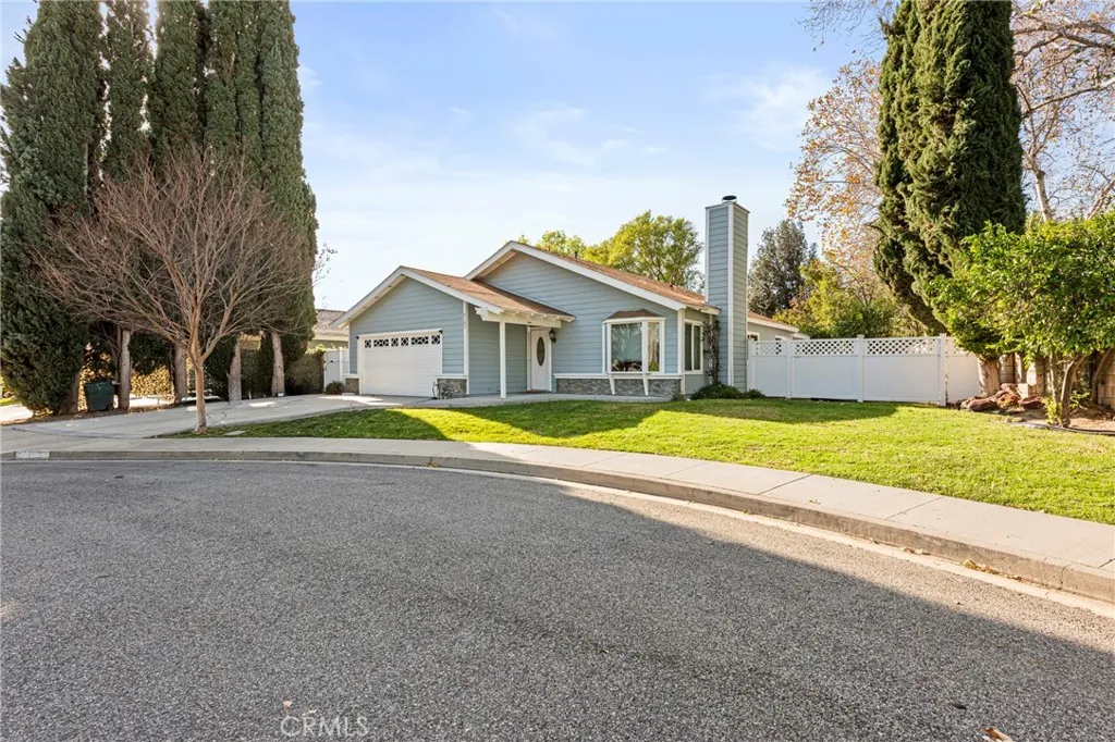 2197 Hurles Avenue, Simi Valley, California 93063 home-pic-3