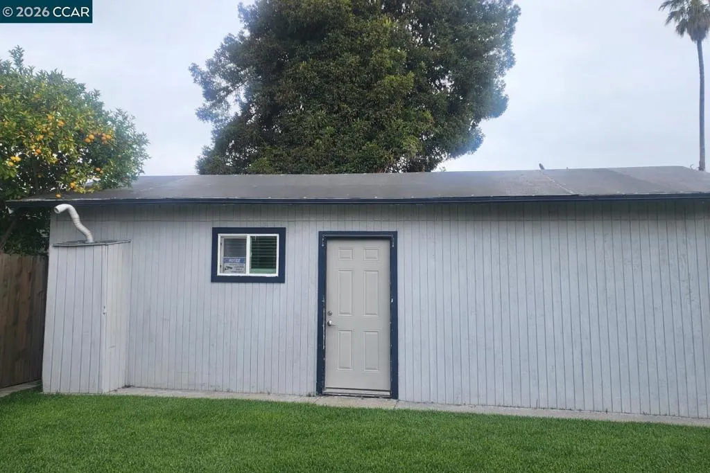 2079 2079 Church St, Oakland, California 94621 home-pic-4