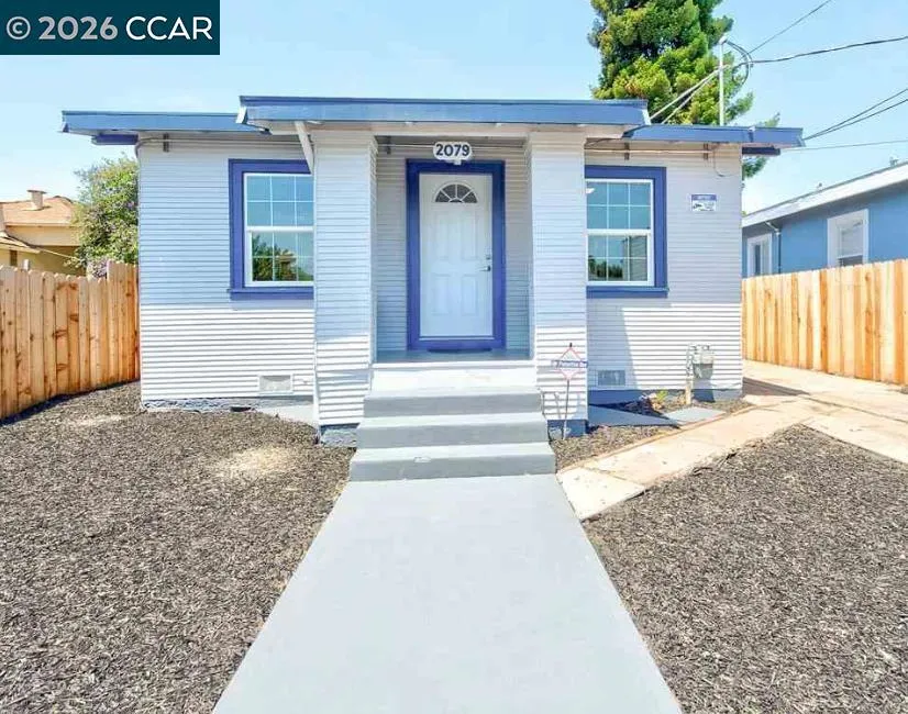 2079 2079 Church St, Oakland, California 94621 home-pic-1