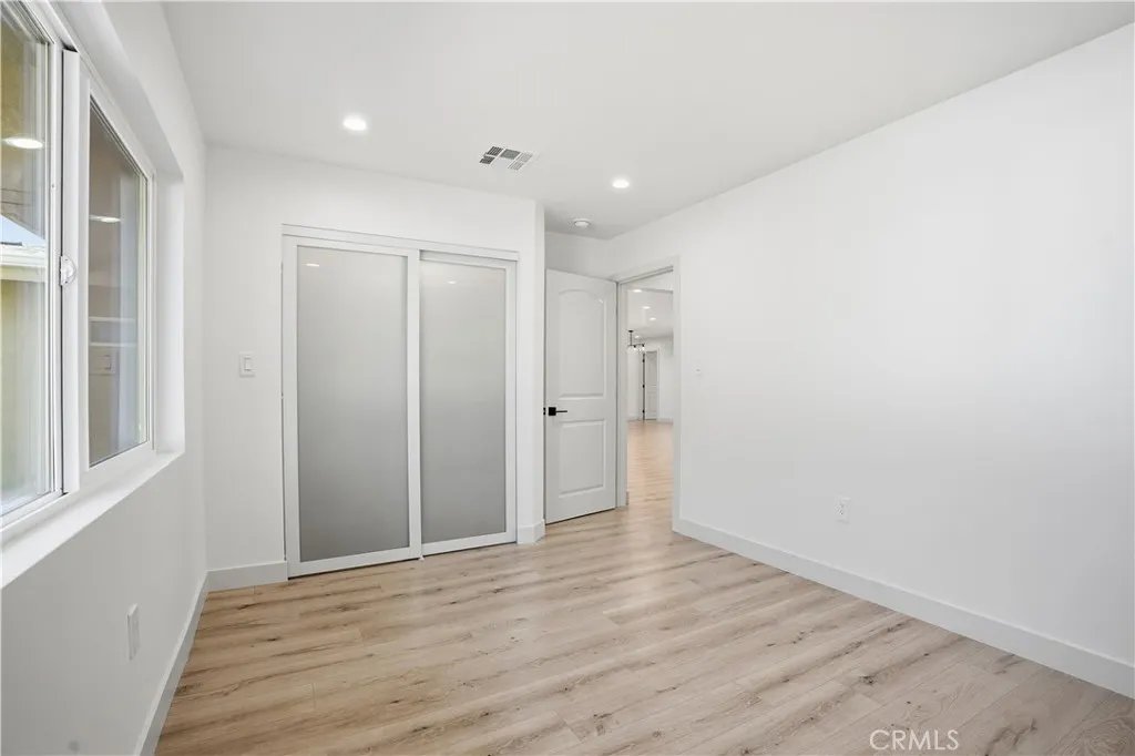12952 Elkwood, North Hollywood, California 91605 home-pic-35