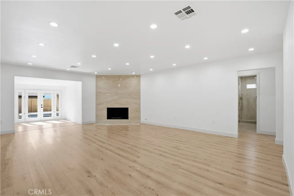 12952 Elkwood, North Hollywood, California 91605 home-pic-15