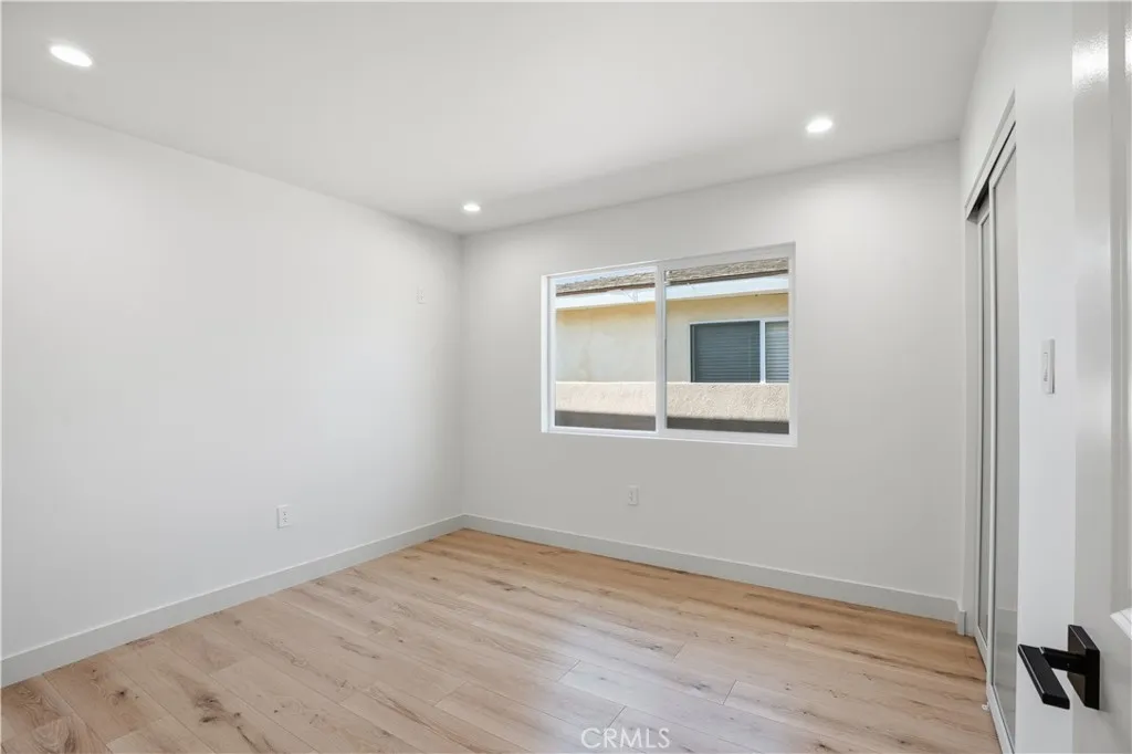 12952 Elkwood, North Hollywood, California 91605 home-pic-37