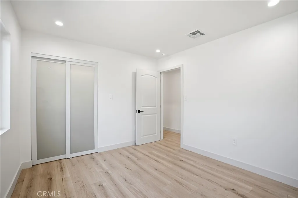 12952 Elkwood, North Hollywood, California 91605 home-pic-38