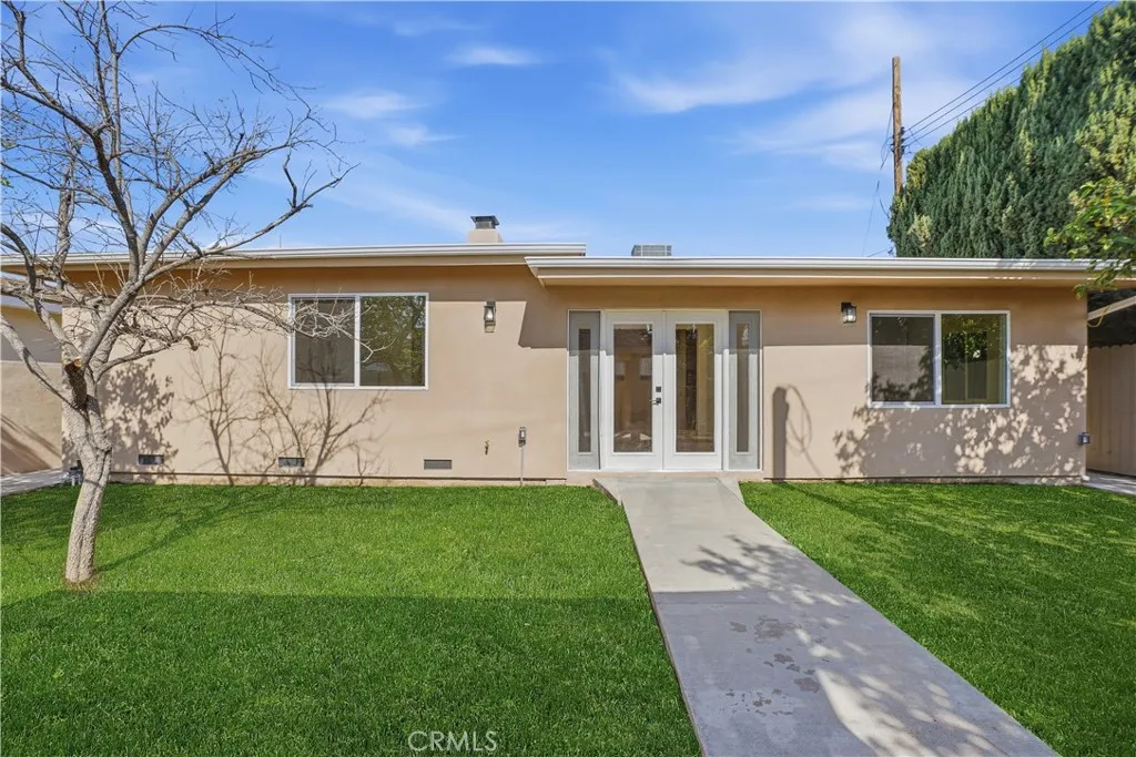 12952 Elkwood, North Hollywood, California 91605 home-pic-9