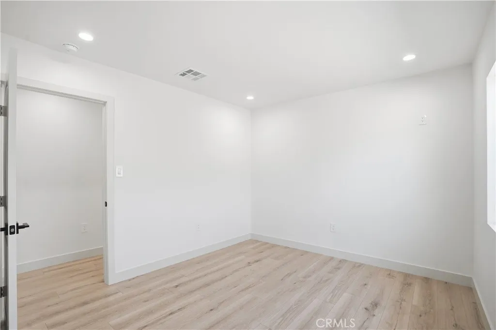 12952 Elkwood, North Hollywood, California 91605 home-pic-39
