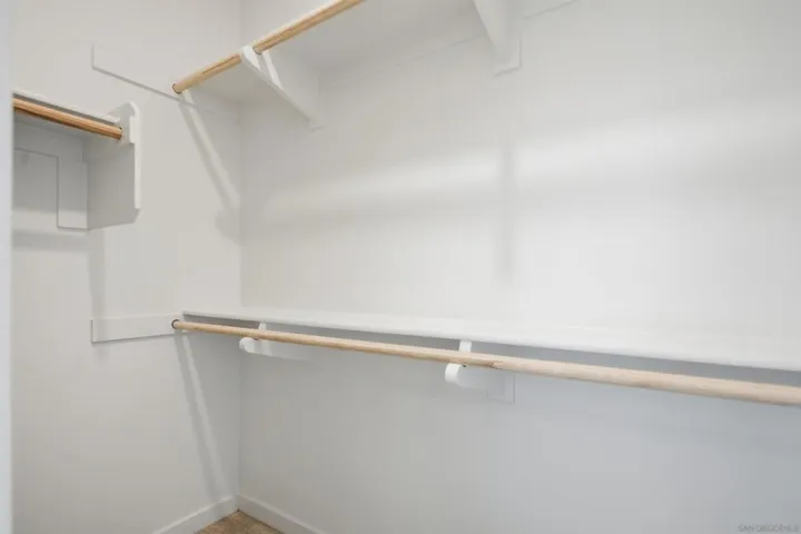Walk-in Closet