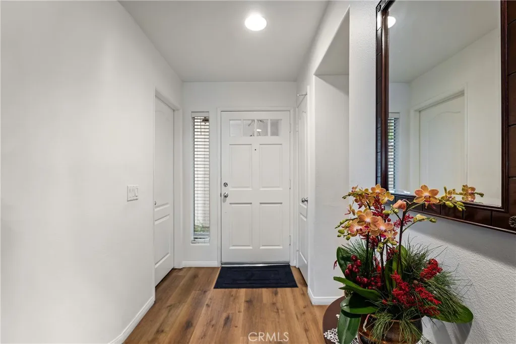 1942 Caminito De La Estrella, Glendale, California 91208 home-pic-9