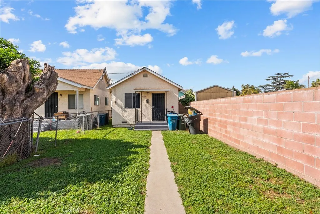 4123 Clara, Cudahy, California 90201 home-pic-14