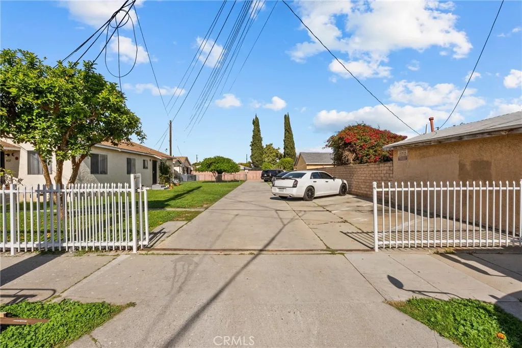 4123 Clara, Cudahy, California 90201 home-pic-4