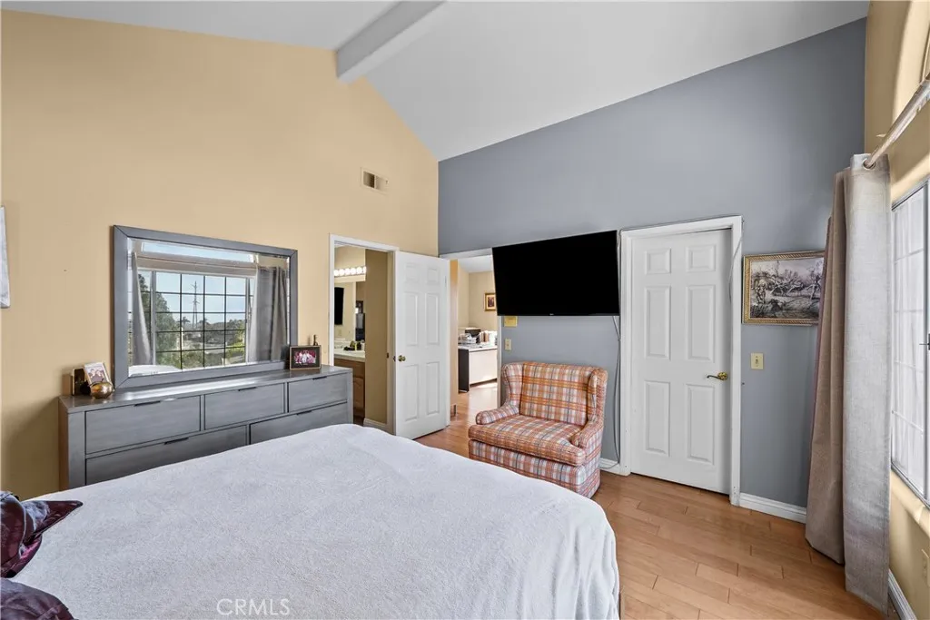 1934 Erin Way, Glendale, California 91206 home-pic-38