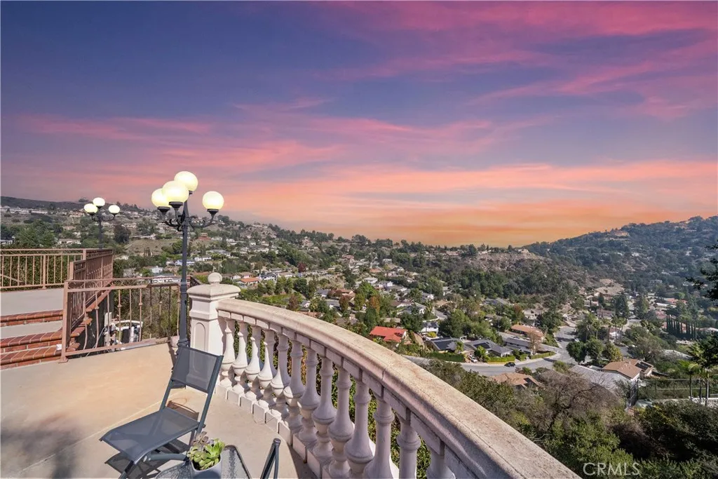 1934 Erin Way, Glendale, California 91206 home-pic-47