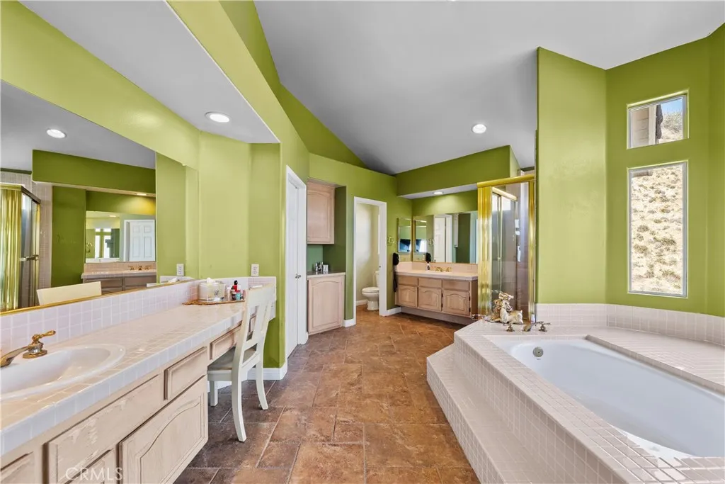 1934 Erin Way, Glendale, California 91206 home-pic-28