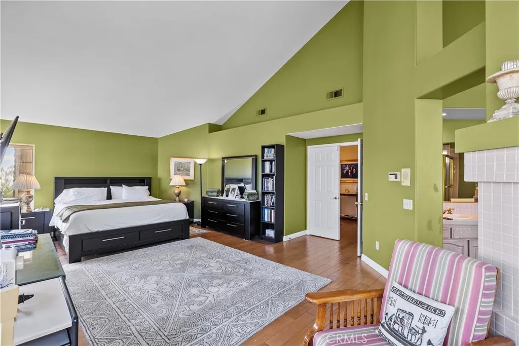 1934 Erin Way, Glendale, California 91206 home-pic-24