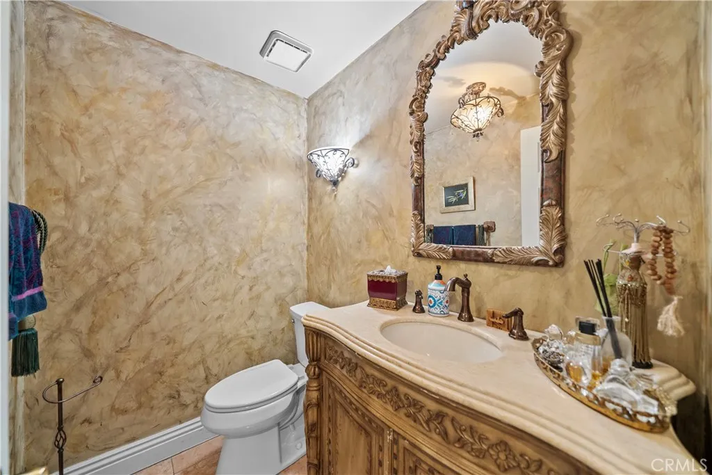 1934 Erin Way, Glendale, California 91206 home-pic-44