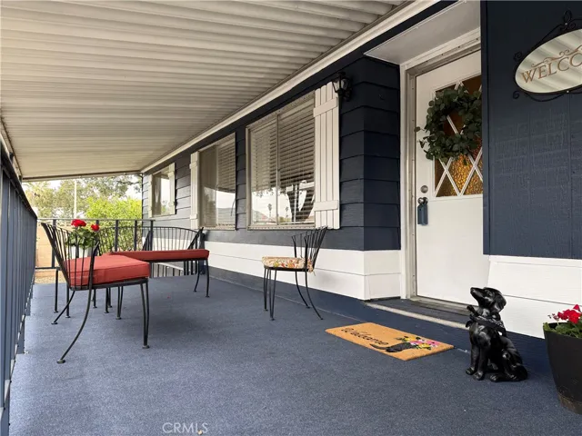 Front porch area