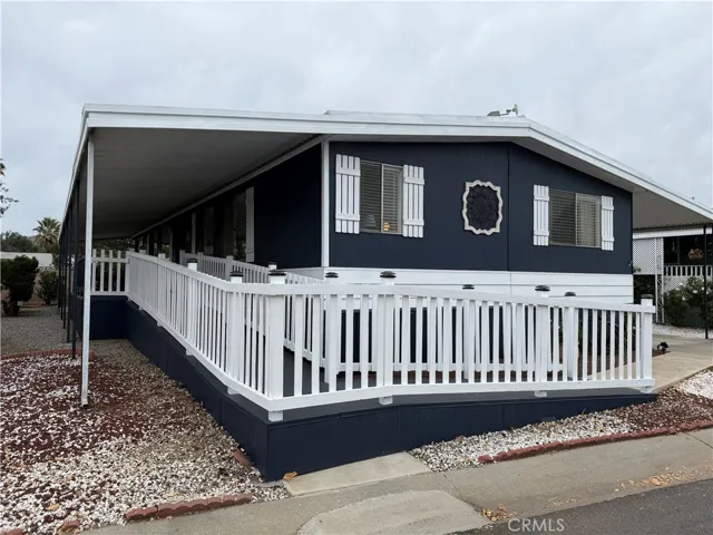 Front of Mobile with ramp