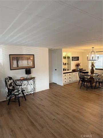 Family room/Dining​​‌​​​​‌​​‌‌​​‌​​​‌‌​​​‌​​‌‌​​‌‌​​‌‌​​​​ room