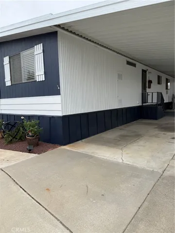 Driveway entry