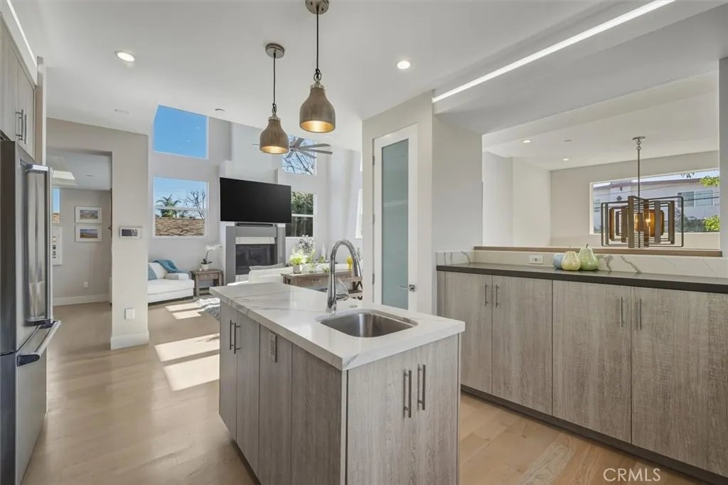 1729 Harriman Lane A, Redondo Beach, California 90278 home-pic-10
