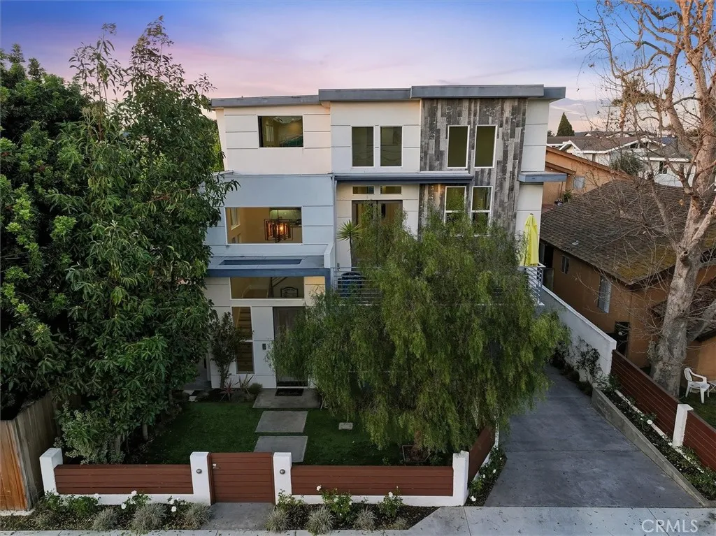 1729 Harriman Lane A, Redondo Beach, California 90278 home-pic-43