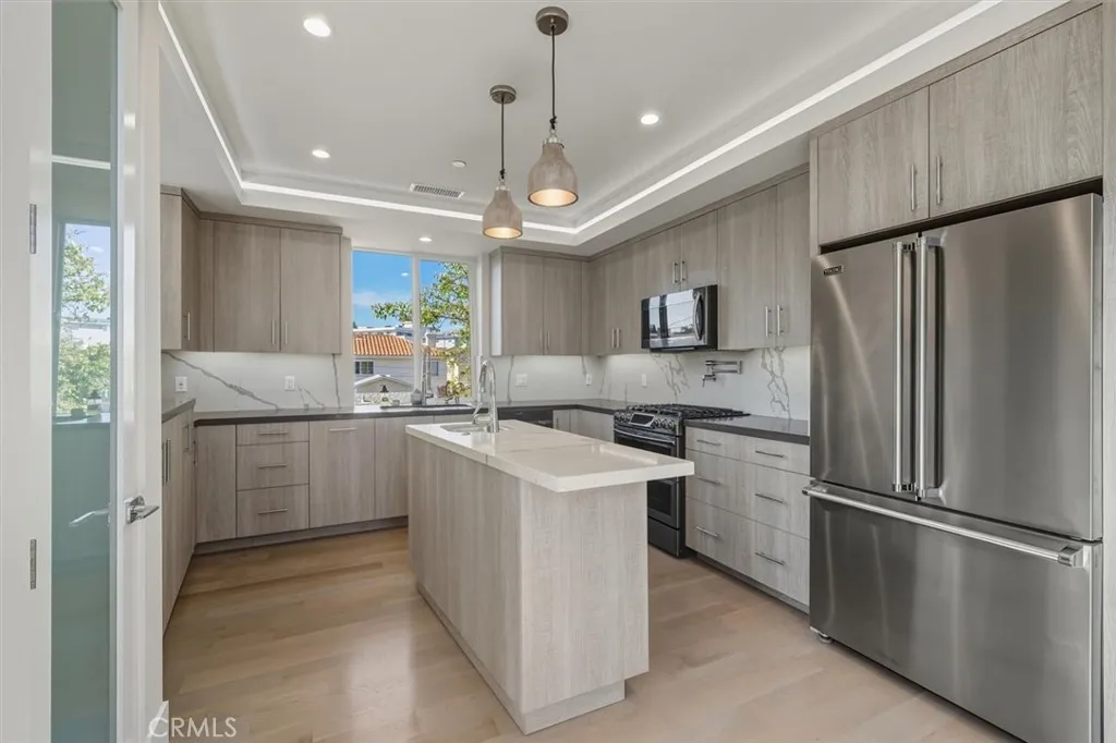 1729 Harriman Lane A, Redondo Beach, California 90278 home-pic-8