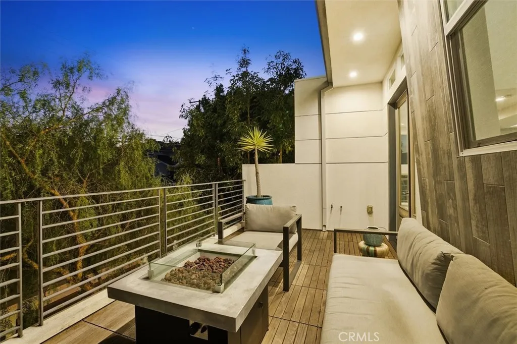 1729 Harriman Lane A, Redondo Beach, California 90278 home-pic-7