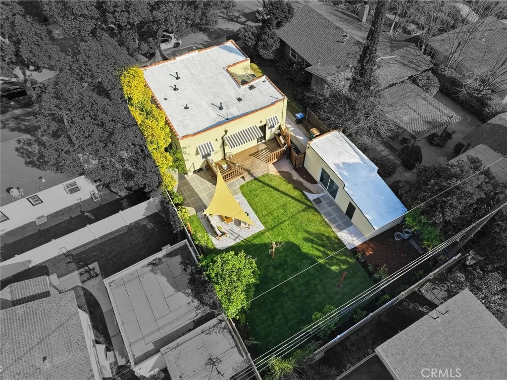 829 N Valley, Burbank, California 91505 home-pic-52