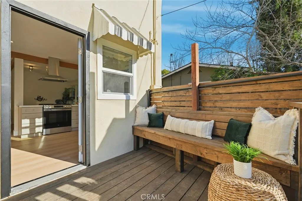829 N Valley, Burbank, California 91505 home-pic-42