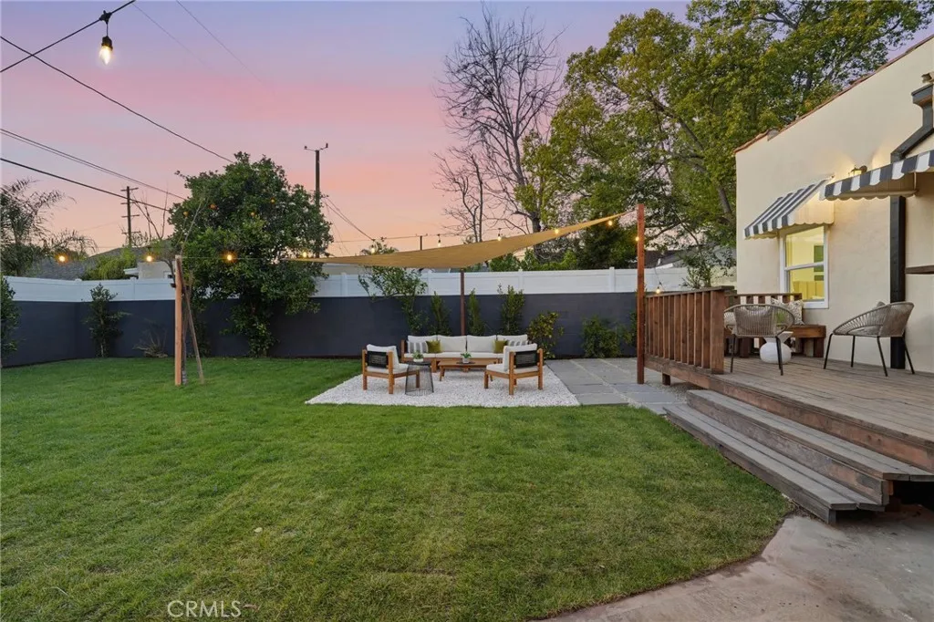 829 N Valley, Burbank, California 91505 home-pic-41