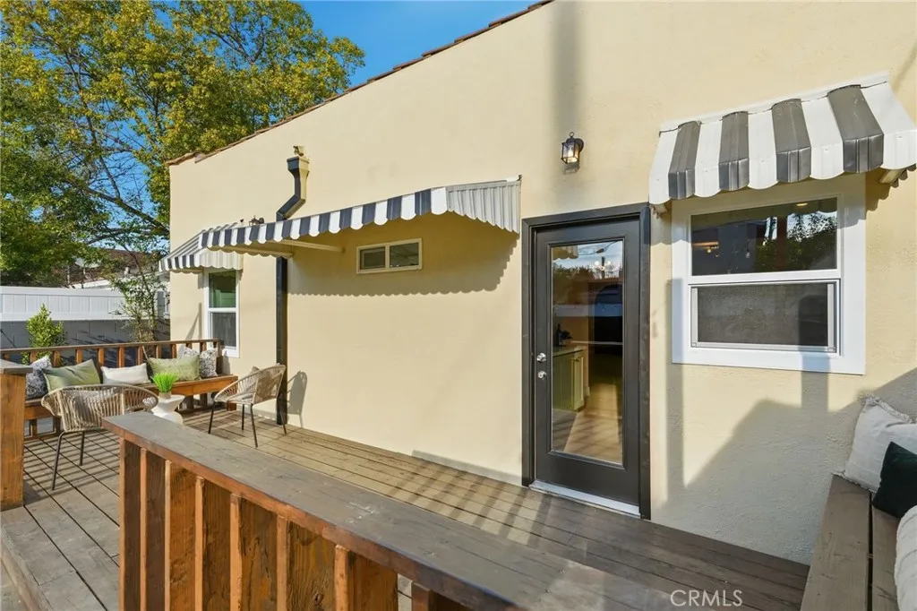 829 N Valley, Burbank, California 91505 home-pic-49