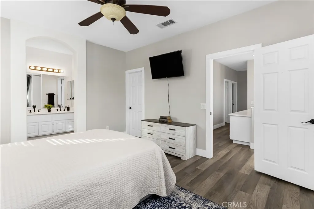 13375 Cherrylaurel Avenue, Moreno Valley, California 92553 home-pic-19