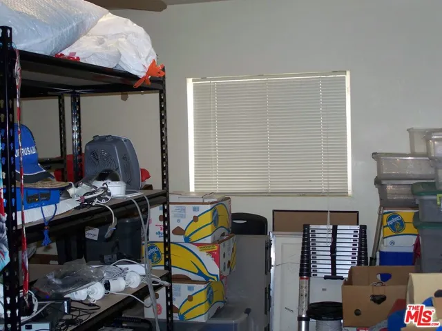 Office 3 11'4"x 13'10"