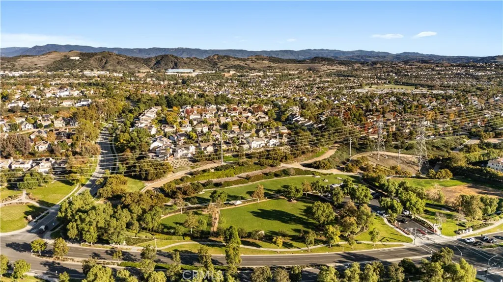 14 Garrison Loop, Ladera Ranch, California 92694 home-pic-25