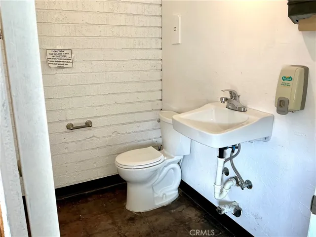 6767 Adobe, 29 Palms, California 92277