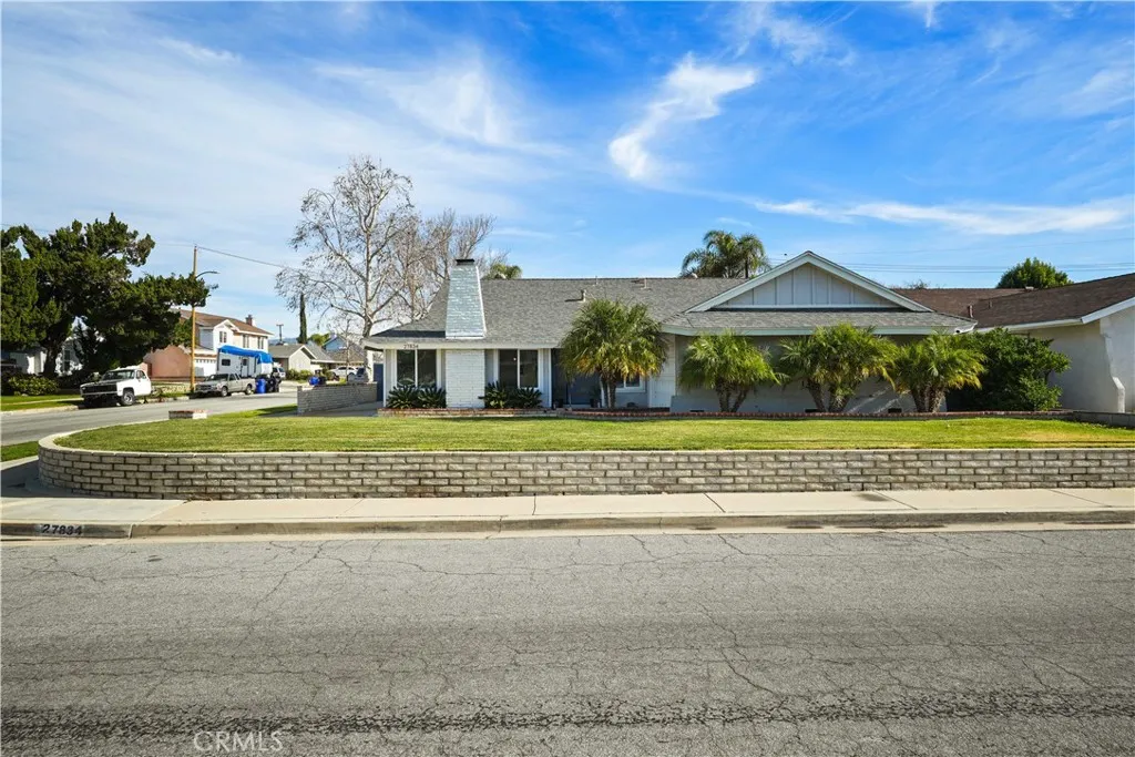 27834 Parkvale Drive, Saugus, California 91350 home-pic-42