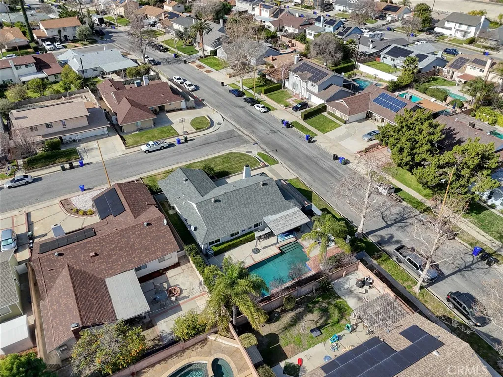 27834 Parkvale Drive, Saugus, California 91350 home-pic-46