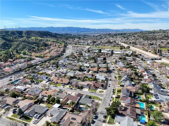 27834 Parkvale Drive, Saugus, California 91350