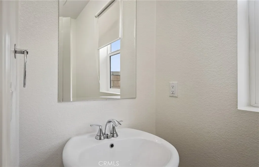 20065 Curaco Court, Riverside, California 92507 home-pic-17