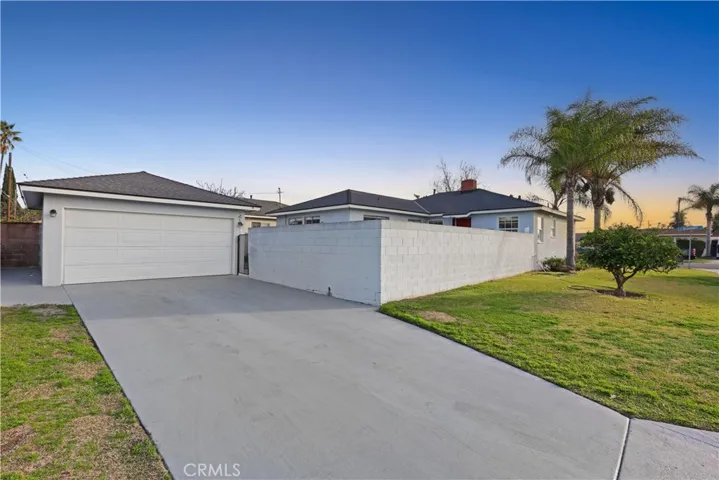 2 car detached garage