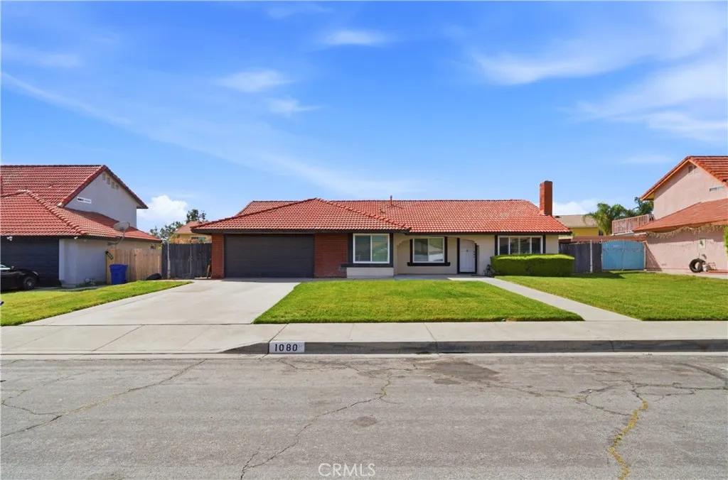 1080 Brentwood, Rialto, California 92376 home-pic-1