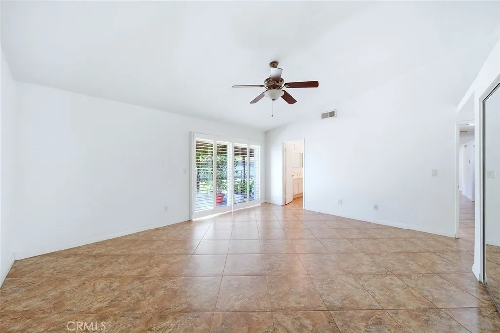 1080 Brentwood, Rialto, California 92376 home-pic-31