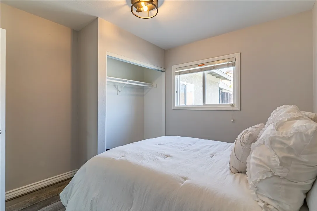 9784 Poplar Avenue, Fontana, California 92335 home-pic-25