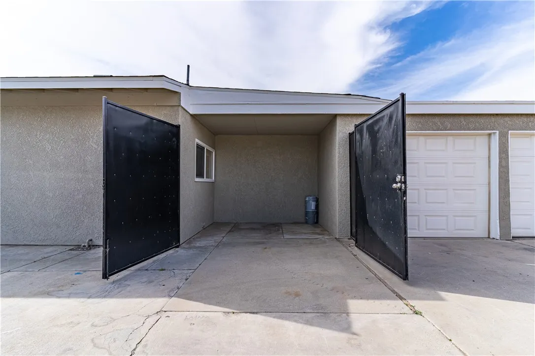 9784 Poplar Avenue, Fontana, California 92335 home-pic-5