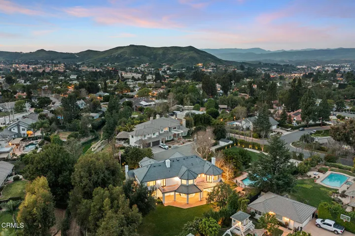 Neighborhood View