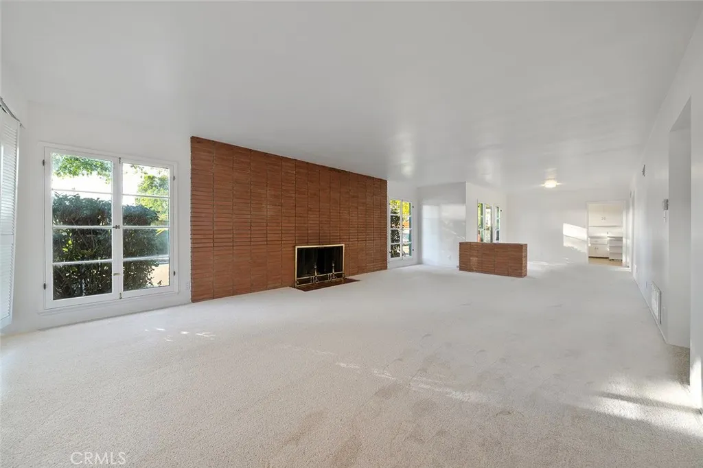 4693 Central, Riverside, California 92506 home-pic-8