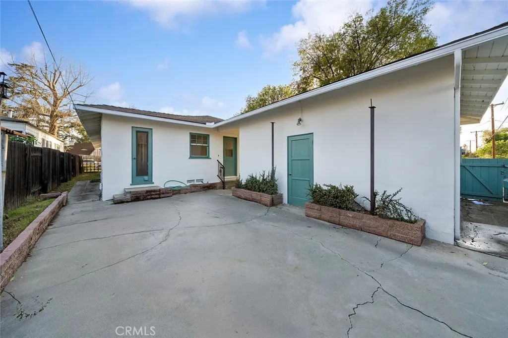 4693 Central, Riverside, California 92506 home-pic-25