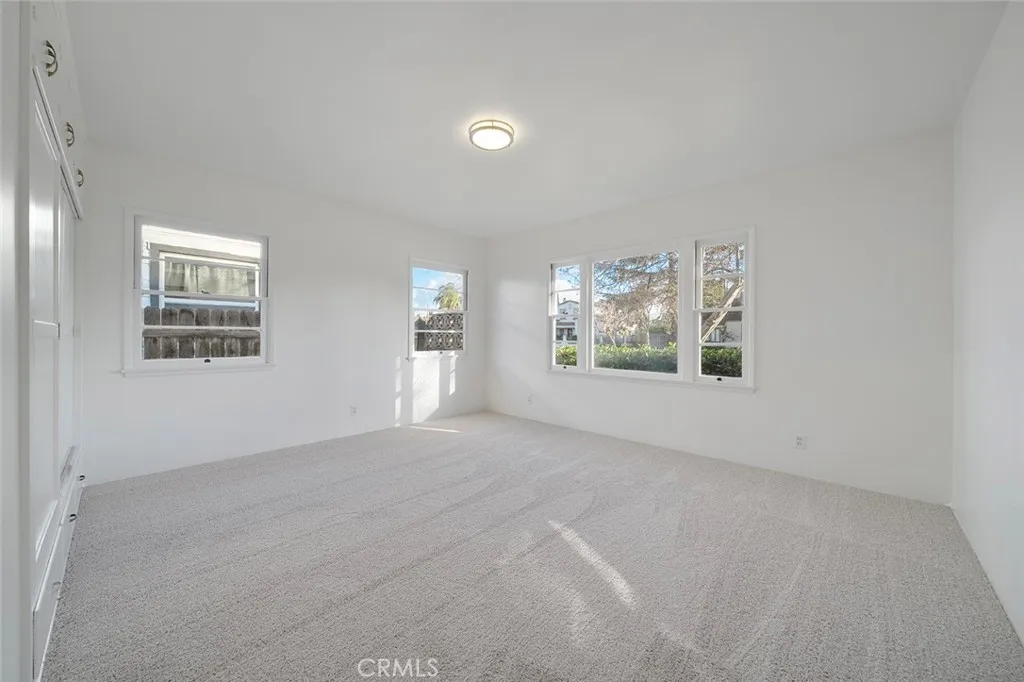 4693 Central, Riverside, California 92506 home-pic-19