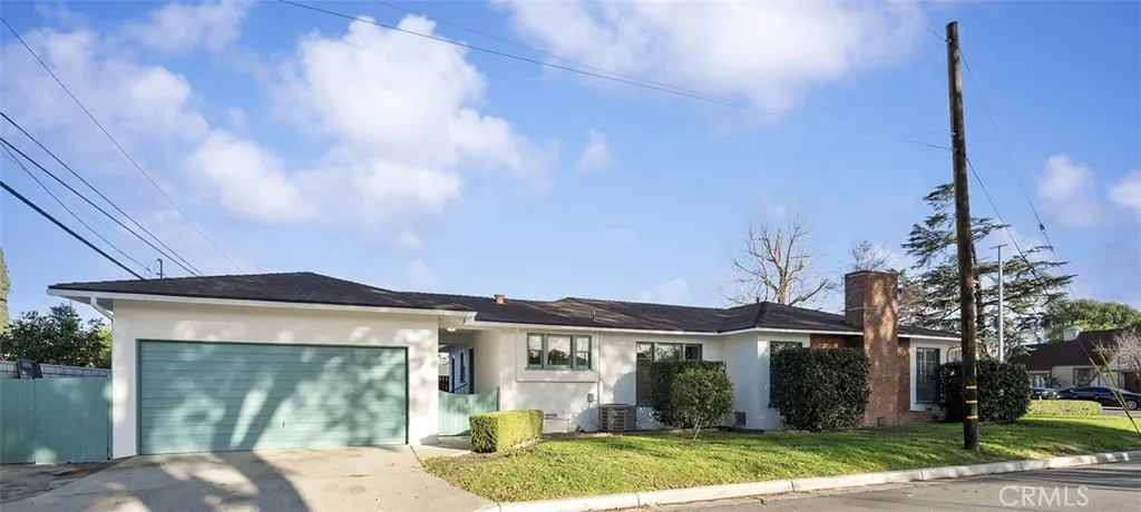 4693 Central, Riverside, California 92506 home-pic-4